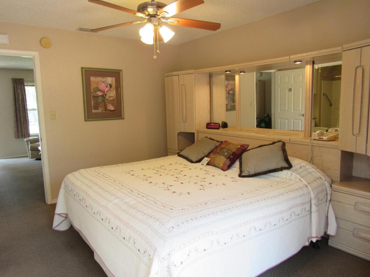 Victoria Palms Inn And Suites Donna ภายนอก รูปภาพ