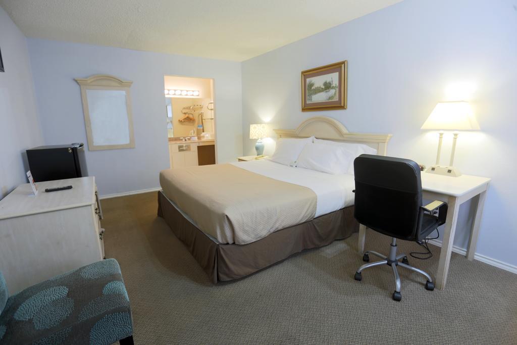 Victoria Palms Inn And Suites Donna ภายนอก รูปภาพ